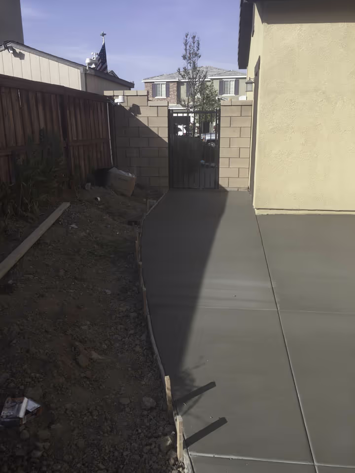 Residential Concrete Walkways and Flatwork — photo 5